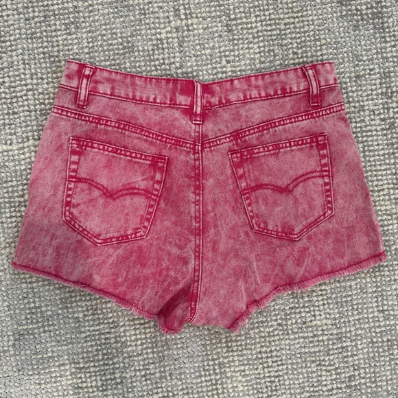 Missguided Pink Denim Shorts - Picture 3 of 5
